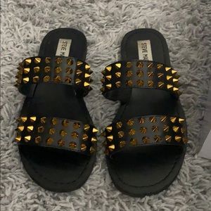 Steve Madden Avenge Sandal